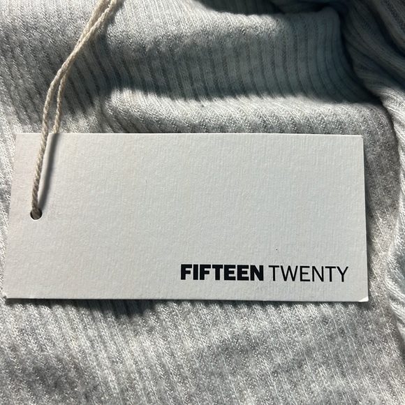 FIFTEEN TWENTY Heather Ivory Ribbed Contrast Puff Sleeve Top - Picture 8 of 11